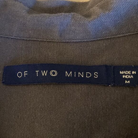 Of Two Minds Gray Cotton Cargo Pocket Utility Shirt Jacket with Sequin Patches. - Picture 8 of 9